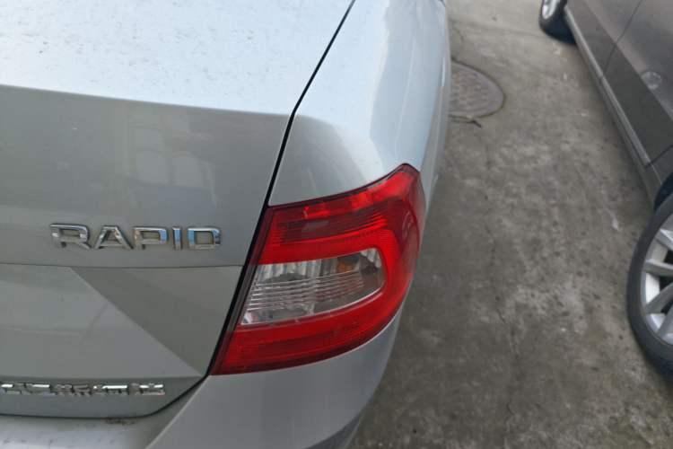 Used Skoda Rapid 2016 1.4L Manual Front-Wheel Drive Version
