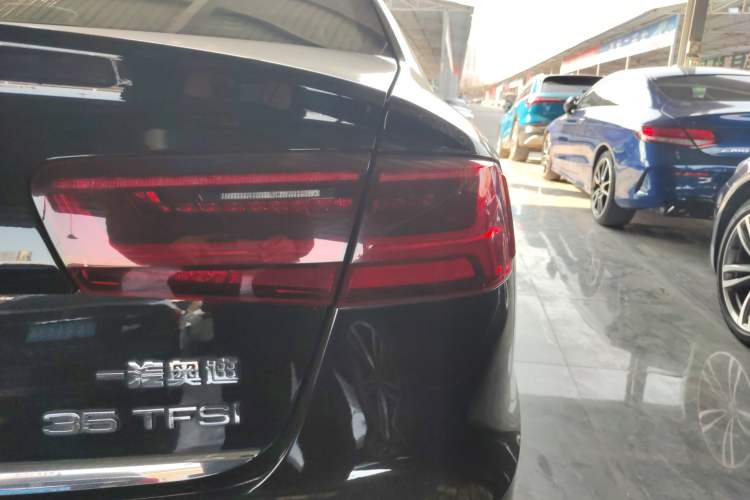 Used Audi A6L 2018 30th Anniversary Edition 35 TFSI Fashion Model
