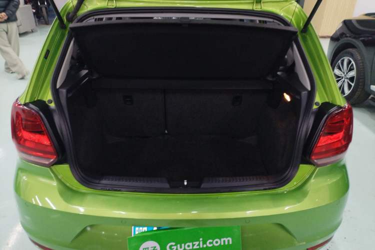 Used Volkswagen Polo 2014 1.6L Automatic Luxury Edition
