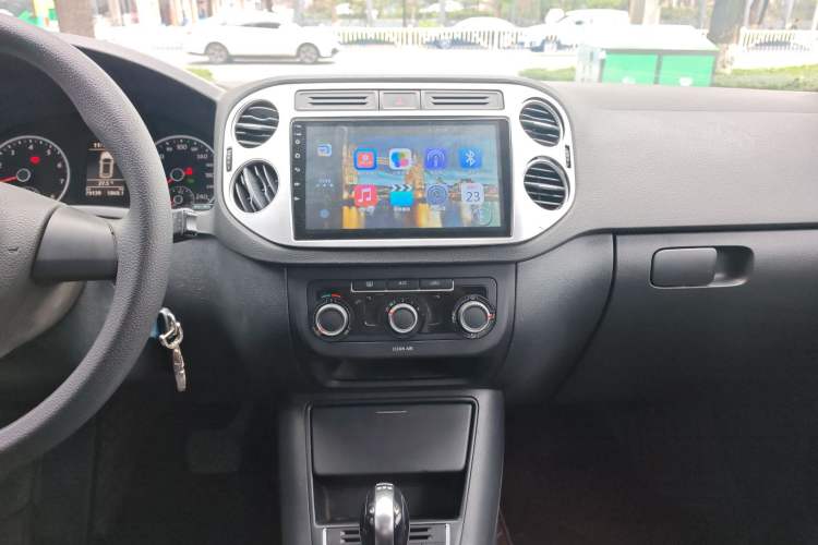 Used Volkswagen Tiguan 2016 280TSI Automatic Two-Wheel-Drive Silk Road Style Edition
