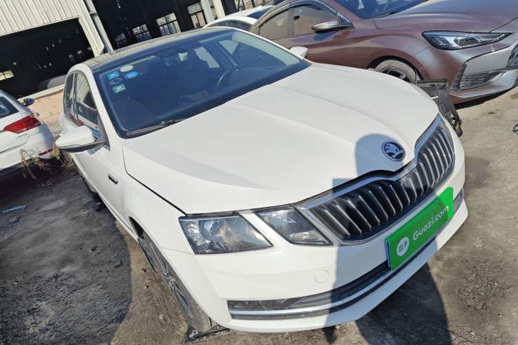 Used Skoda Octavia 2018 TSI230 DSG Luxury Edition
