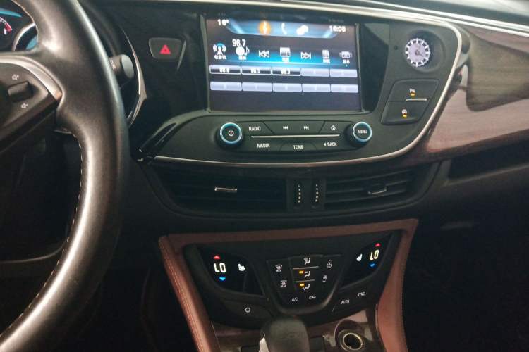 Used Buick Envision 2017 20T Two-Wheel Drive Elite Version
