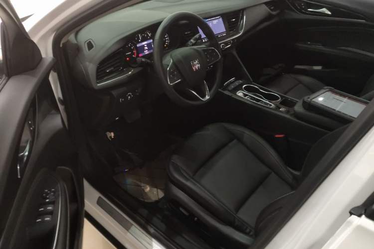 Used Buick Regal 2024 25T Deluxe Edition