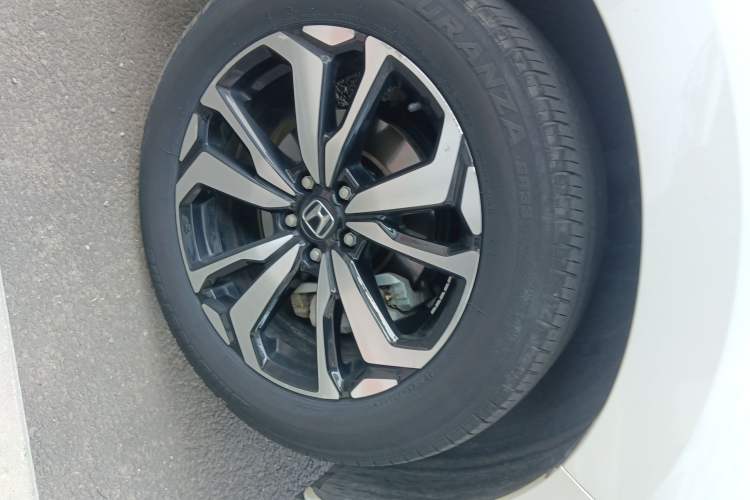 Used Honda UR-V 2017 240TURBO Two-Wheel Drive Luxury Edition China V
