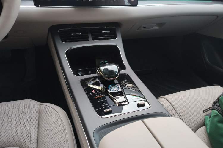 Used BYD Han 2025 DM-i Intelligent Driving Edition 125KM LiDAR Flagship Model