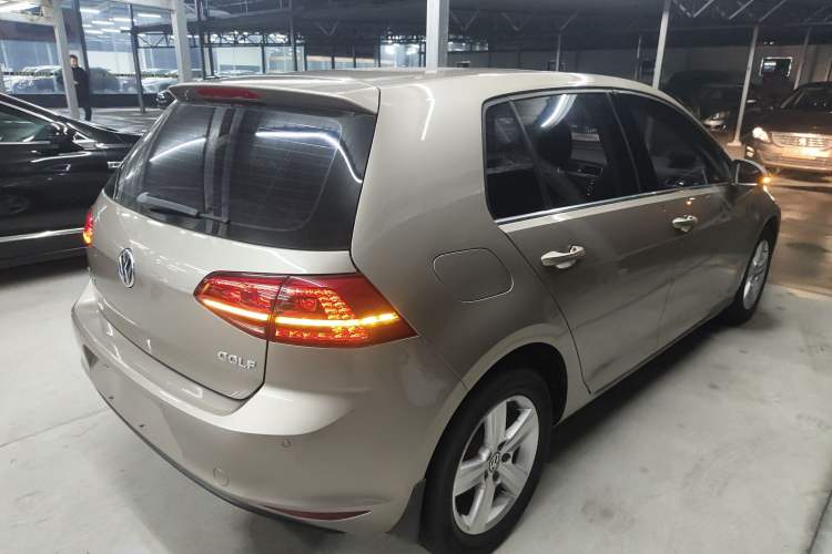 Used Volkswagen Golf 2015 1.6L Automatic Comfort Model
