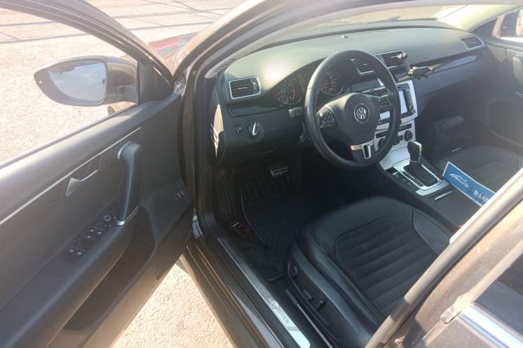 Used Volkswagen Magotan 2015 1.8TSI Luxury Model
