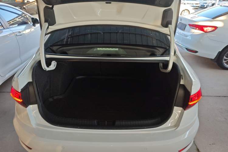 Used Volkswagen Sagitar 2020 200TSI DSG Comfort Version China VI Standard
