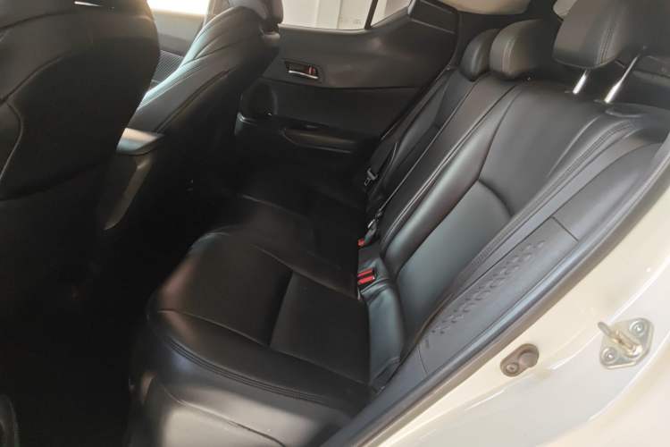 Used Toyota IZOA 2021 2.0L Yidong Edition
