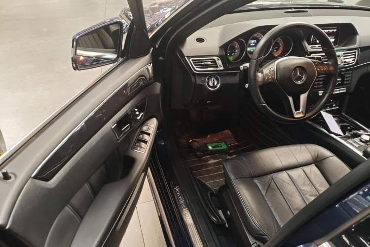 Used Mercedes-Benz E-Class 2015 E 260 L Sport Luxury Model
