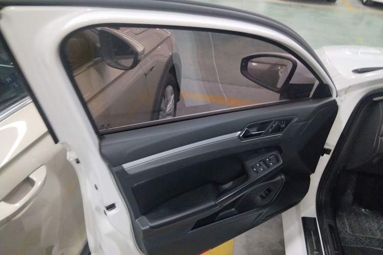 Used Volkswagen Lamando 2019 230TSI DSG Fashion Edition China VI
