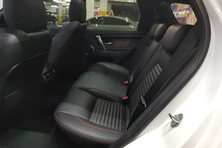 Used Land Rover Discovery Sport 2020 249 PS R-Dynamic Performance Edition
