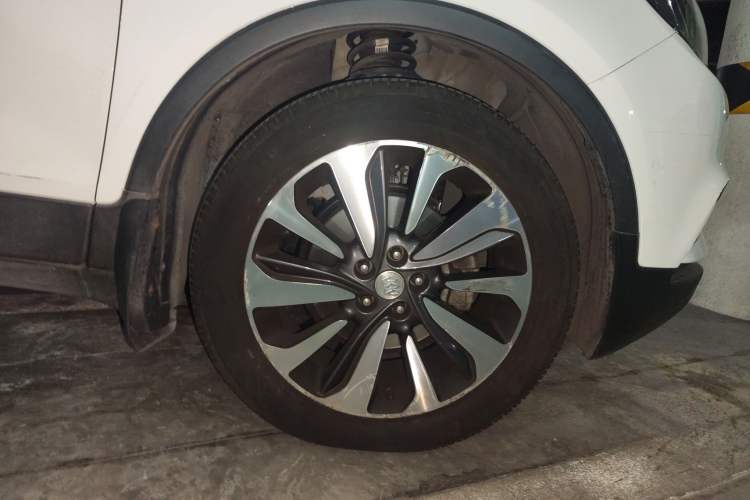 Used Buick Encore 2017 18T Automatic Two-Wheel Drive Urban Elite Model
