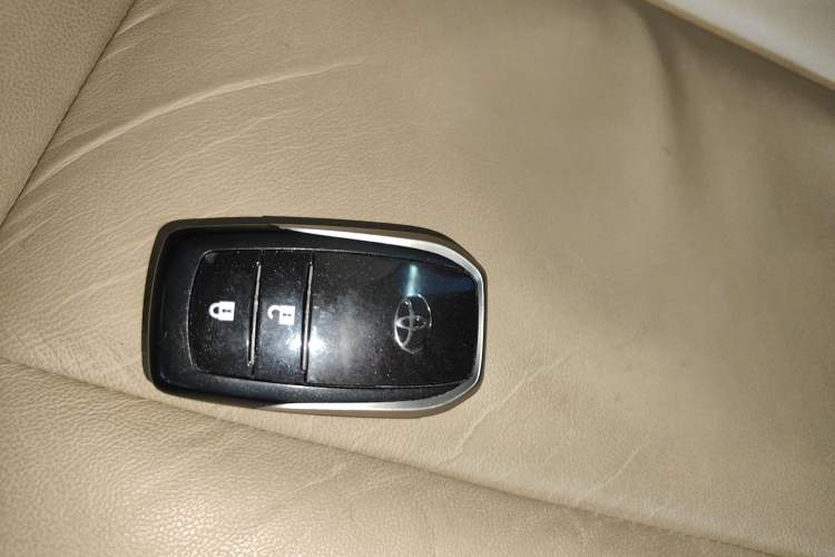 Used Toyota RAV4 2013 2.5L Automatic 4x4 Elite Edition
