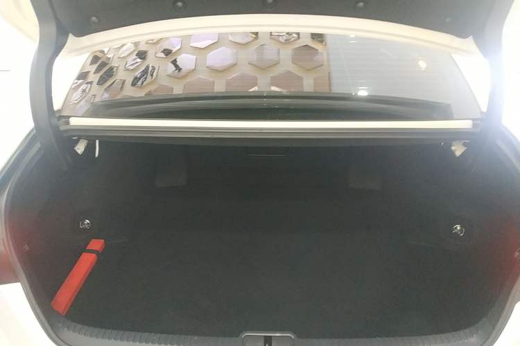 Used Lexus ES 2022 300h Excellence Edition
