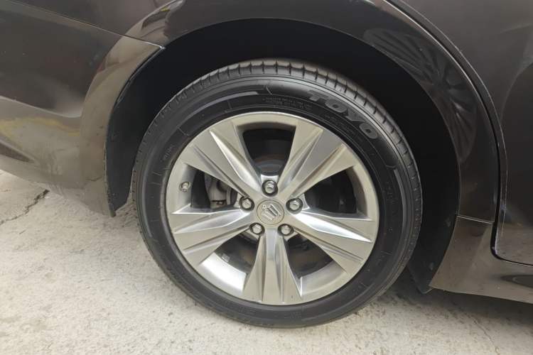 Used Toyota Crown 2015 2.0T Fashion Edition
