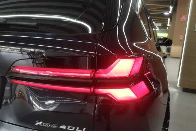 Used BMW X5 2023 xDrive 40Li Luxury Edition M Sport Night Vision Package