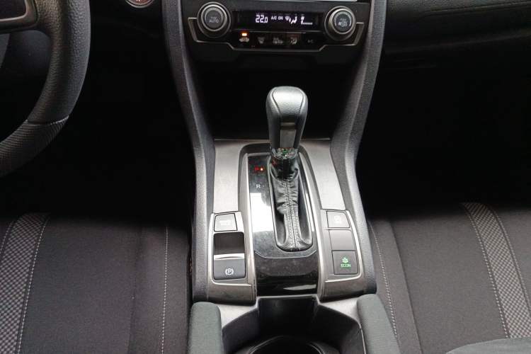 Used Honda Civic 2021 HATCHBACK 220TURBO CVT New Trendsetter