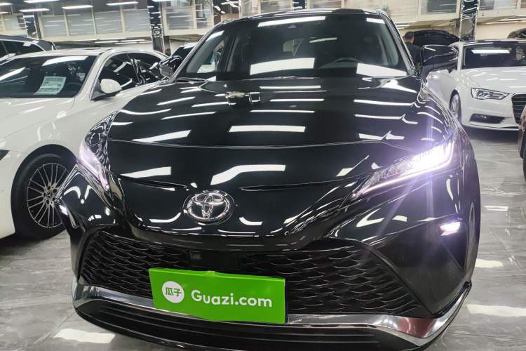 Used Toyota Venza 2023 2.0L CVT Two-Wheel Drive Luxury Edition
