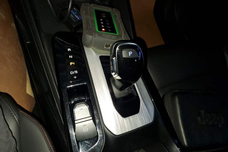 Used MG 5 2022 300TGI DCT Chao Yue Luxury Edition
