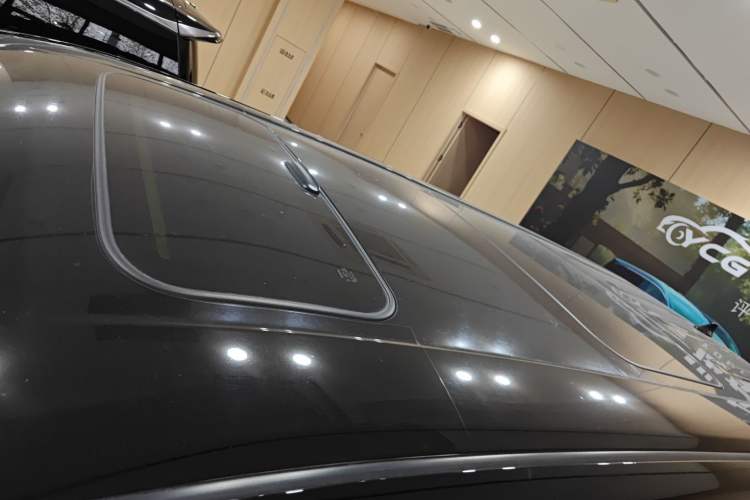 Used Toyota Vellfire 2021 Crown Dual-Engine 2.5L HV Prestige Edition
