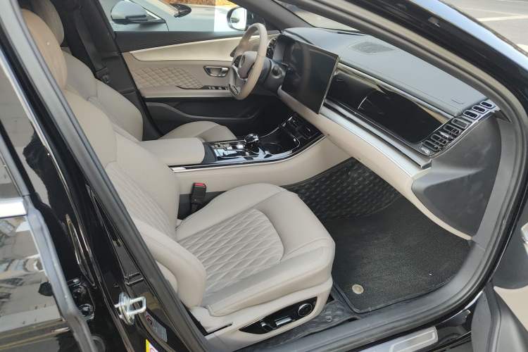 Used BYD Han 2024 EV Glory Edition 605KM Front-Wheel-Drive Premium Model