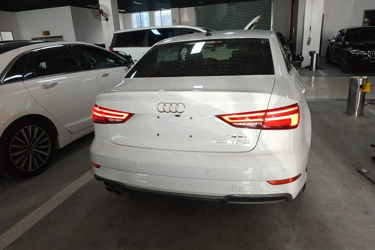 Used Audi A3 2019 Limousine 35 TFSI Fashion Edition China VI Emission Standard
