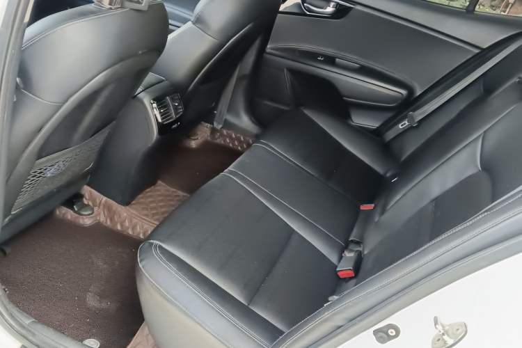 Used Kia K4 2014 1.8L Automatic DLX
