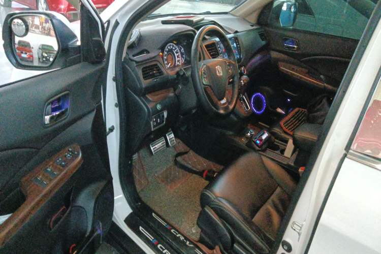 Used Honda CR-V 2016 2.0L Two-Wheel Drive Classic Edition
