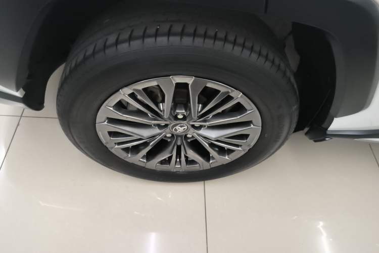 Used Toyota Wildlander 2023 Dual-Motor 2.5L E-CVT Four-Wheel Drive Prestige Edition
