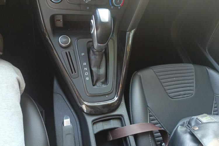 Used Ford Focus 2018 Hatchback Classic 1.6L Automatic Trendy SmartDrive Edition