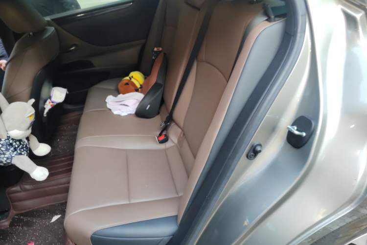 Used Lexus ES 2021 200 Excellence Edition