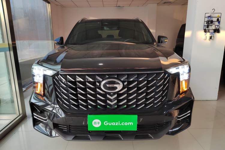 Used GAC Trumpchi GS8 2022 Linghang Series 2.0 TGDI Two-Wheel-Drive Luxury Smart Connectivity Version (7 Seats)
