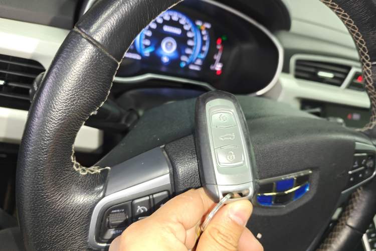 Used Geely Auto Emgrand X7 Sport 2020 1.8TD DCT Two-Wheel Drive Smart Connect 4G-Enabled Version