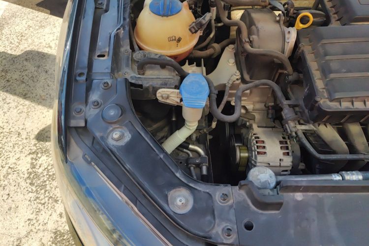 Used Volkswagen Lavida 2017 1.6L Automatic Comfort Edition
