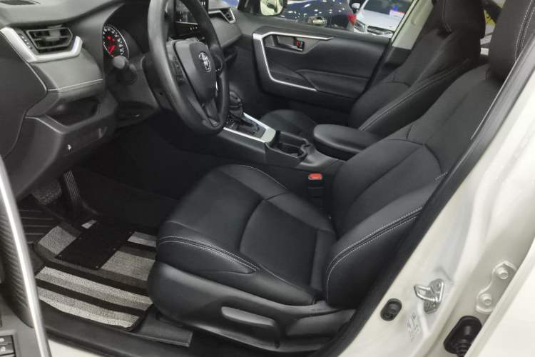 Used Toyota Wildlander 2023 2.0L CVT Two-Wheel Drive Leading Edition
