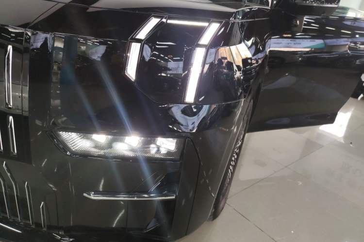 Used Zeekr 009 2022 Revised WE Version