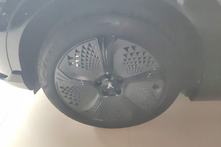 Used VOYAH COURAGE 2024 Four-Wheel Drive Global Edition
