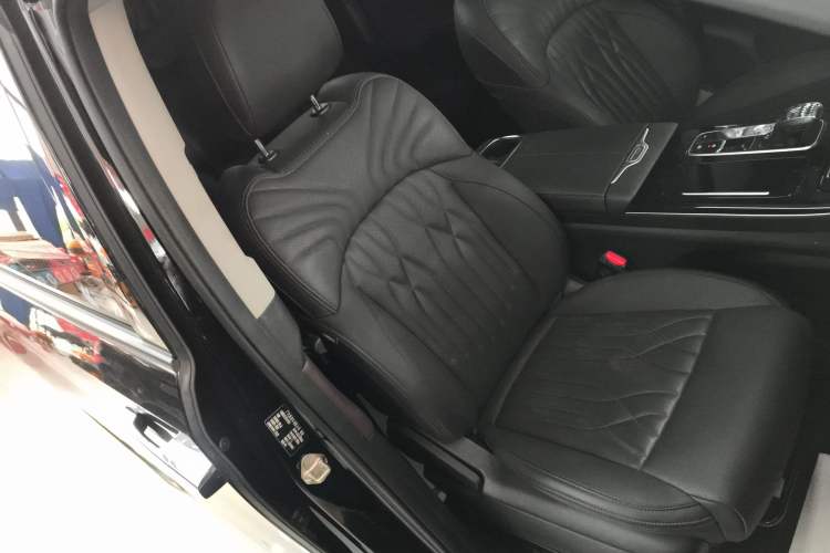 Used GAC Trumpchi M8 2024 Master Series 400T Prestige Edition
