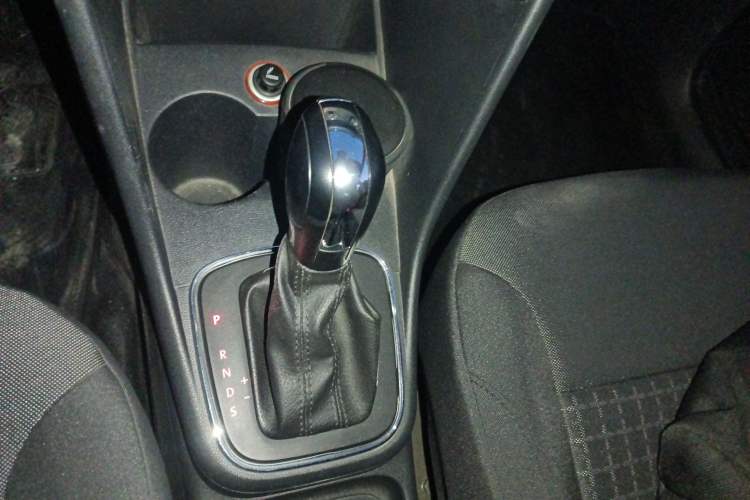 Used Volkswagen Polo 2014 1.4L Automatic Comfort Edition
