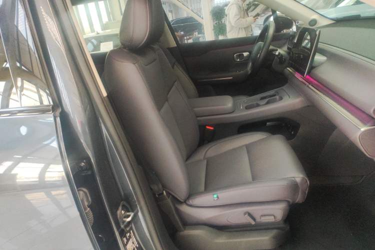 Used Leapmotor C16 2024 Range-Extended 200 Luxury Edition
