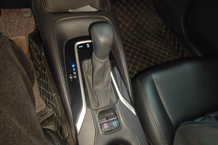 Used Toyota Levin 2019 185T CVT Luxury Edition China VI Standard