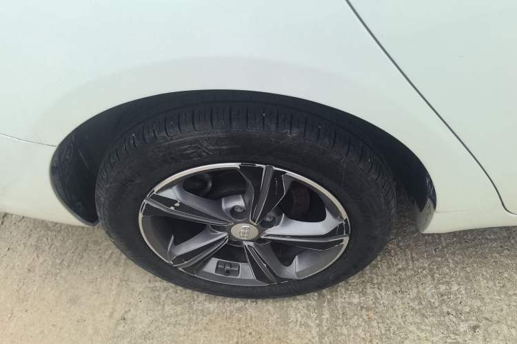 Used Geely Auto Emgrand GL 2018 1.4T Manual Elite Smart Connectivity Version