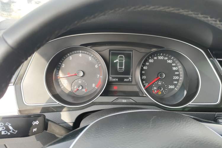 Used Volkswagen Magotan 2018 330TSI DSG Advanced Model
