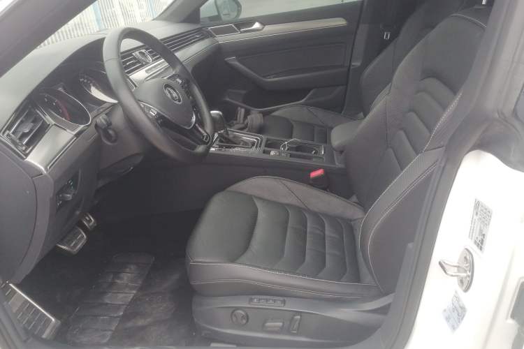 Used Volkswagen FAW-Volkswagen CC 2019 330TSI Glamour Edition China VI
