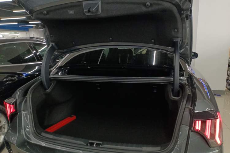 Used Lynk & Co 03 2025 1.5TD DCT Champion Edition Pro
