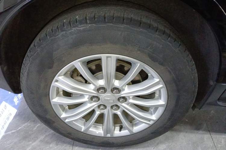 Used Cadillac XT5 2018 28E Four-Wheel Drive Tech Version
