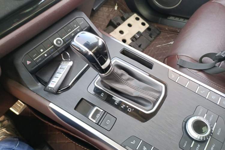 Used Wey VV5 2017 2.0T Ultra-Luxury Version