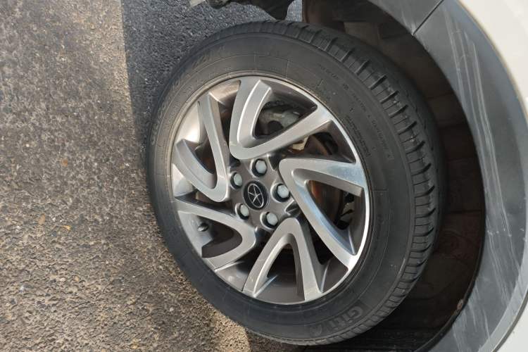 Used  Refine S3 2016 1.5L Manual Luxury Smart Version
