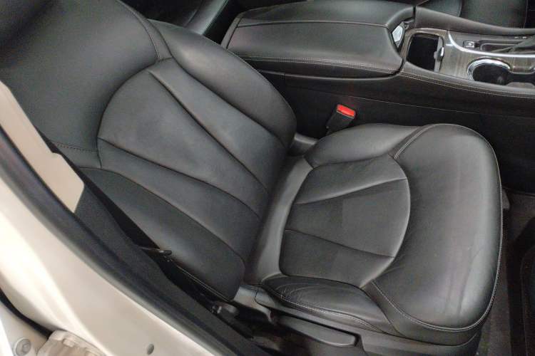 Used Buick Envision 2018 20T Two-Wheel-Drive Elite Model
